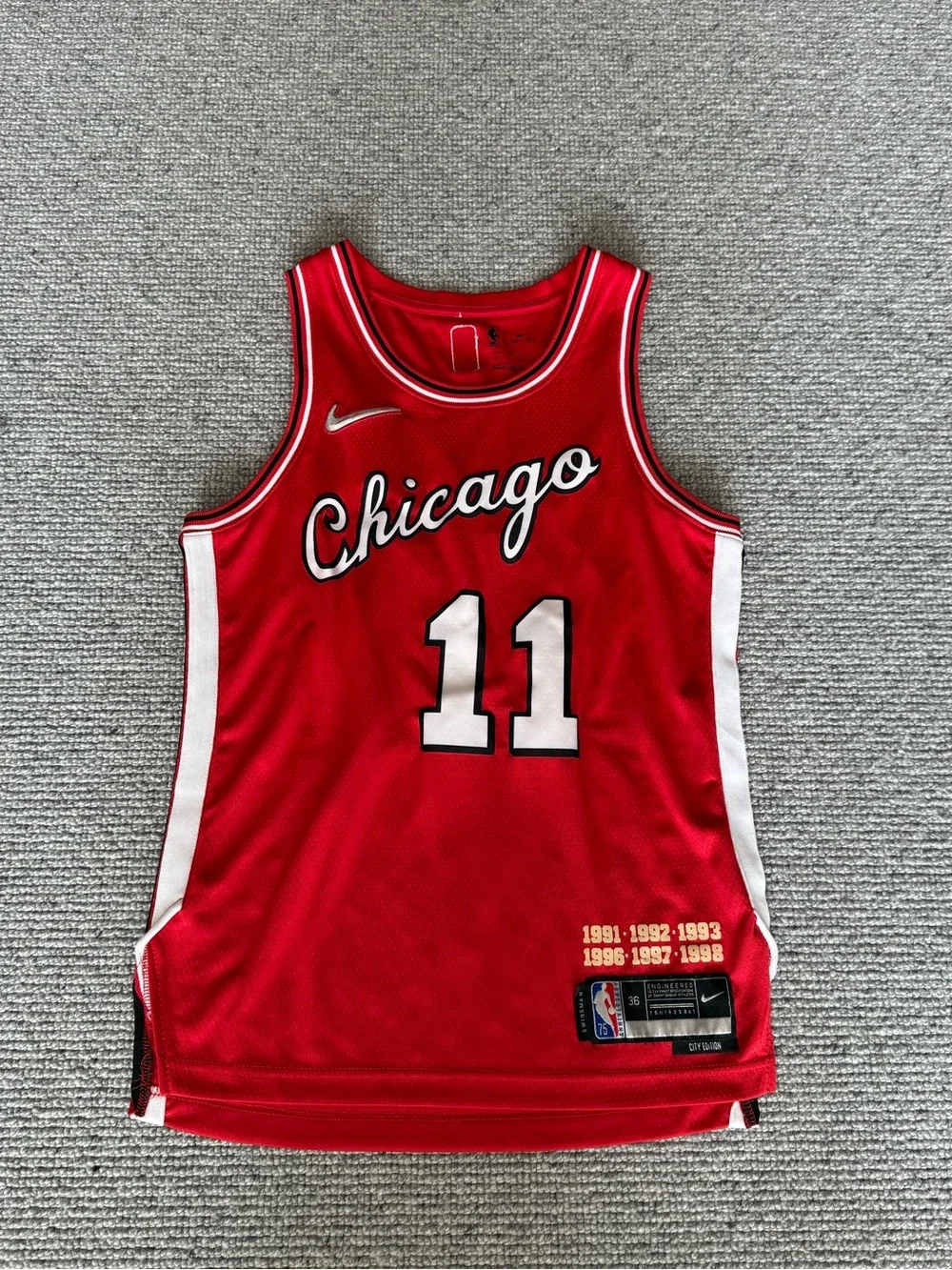 Nike Dri-Fit Men's Chicago Bulls Jersey DeRozen 11 Basketball XS 36